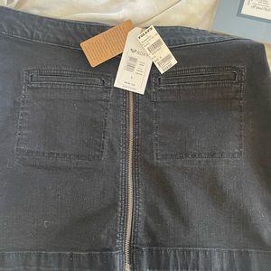 Roxy Black Denim Mini Skirt. NWT Size Small.